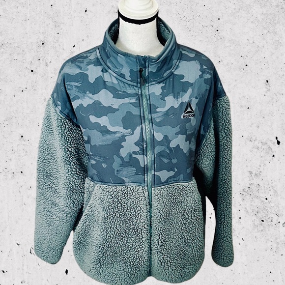 Reebok Jackets & Blazers - EUC! REEBOK WOMENS FAUX SHERPA JACKET